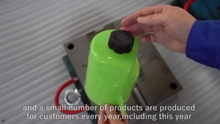 Si tratta di uno stampo ad iniezione per la produzione di componenti automobilistici in PA66