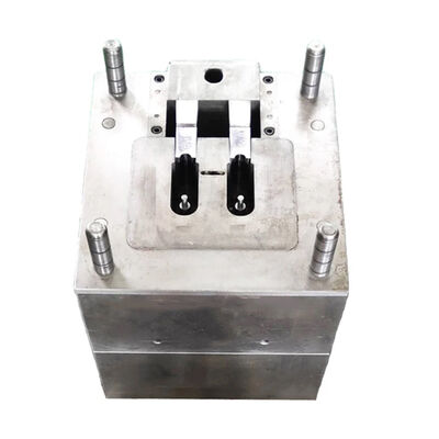 Rongde Mould Custom PP Accessori per auto Fornitore di stampi per iniezione di plastica 33 anni Ricca esperienza Produttore di stampi per iniezione