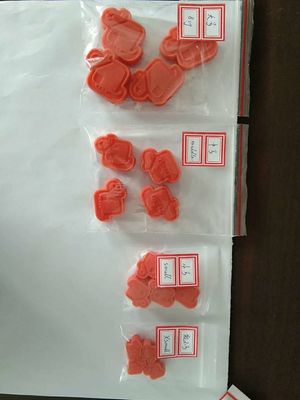 Stampo di compressione per gomma di silicio personalizzato / Stampo di iniezione di plastica per la produzione di parti