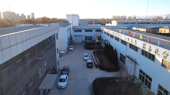 Stampo pressofuso di alta precisione su misura con vita dello stampo di 300.000-500.000 colpi per applicazioni industriali