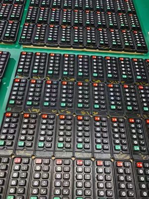 Tastiera in gomma di silicone personalizzata per il telecomando 32 anni di esperienza Disponibile logo personalizzato