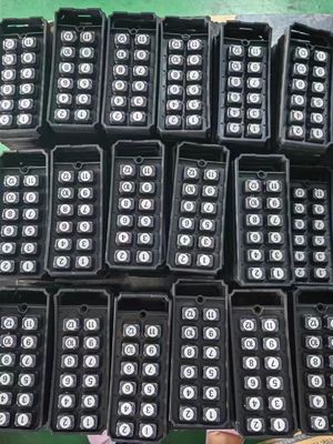 Tastiera in gomma di silicone personalizzata per il telecomando 32 anni di esperienza Disponibile logo personalizzato