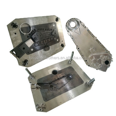 Parti per autoveicoli Stampo a fusione a stampaggio con P20 718 738 NAK80 S136 2738 2316 Materiale dello stampo