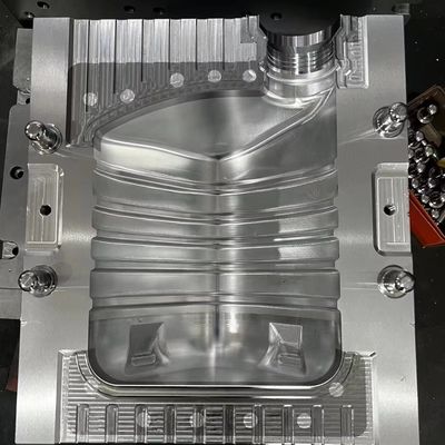 Serbatoio di gas/carburante in plastica a forma speciale su misura, fabbricato da un servizio professionale di lavorazione del stampaggio per HDPE/LDPE/PP