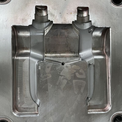 Stampo a iniezione plastica con design personalizzato e canale caldo e acciaio per stampi P20H per parti industriali in ABS PP PA6 POM HDPE