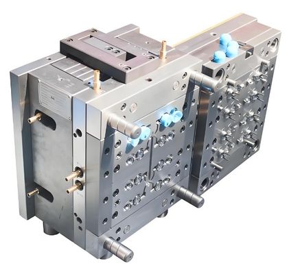 Stampo a iniezione di plastica e strumento di stampaggio a iniezione con P20/718/738/NAK80/S136 per stampo per veicoli 250000-300000 colpi