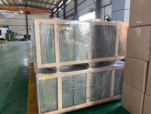 Logo personalizzato Acceptabile Top Plastic Mould Maker per ABS/PA66/PP/PC/PMMA/PSU/PCTG/TPE/TPU/PBT Parti in plastica per automobili