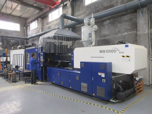 Stampo di iniezione in plastica a colori personalizzato per la produzione di parti interne per autoveicoli