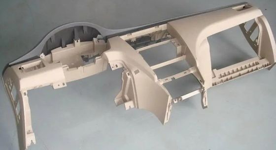 Stampo di cremagliera di plastica personalizzato per lo stampaggio a iniezione negli accessori automobilistici