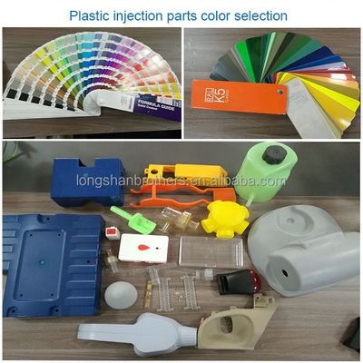 Stampo per sedie di plastica su misura realizzato in acciaio P20 per lo stampaggio per iniezione di PET