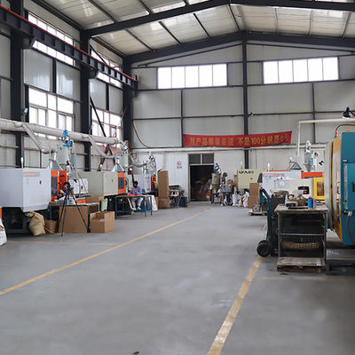 Parti di stampaggio a iniezione di plastica a cavità singola o a cavità multipla di ABS Custom Mold Company
