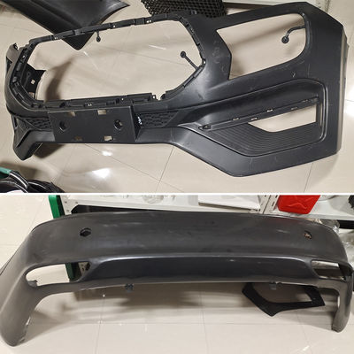 Materiale PC Dispositivi personalizzati per auto Stampo di plastica iniezione di stampo attrezzatura e lucidatura / texture / trattamento termico