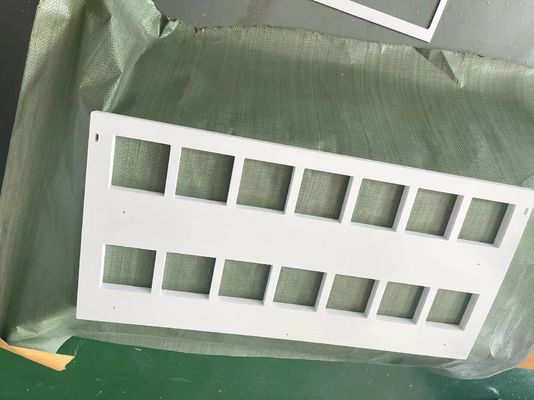 Servizio di Taglio Personalizzato per Pannelli Decorativi e Lastre di Plastica Multimateriale Certificato ISO9001
