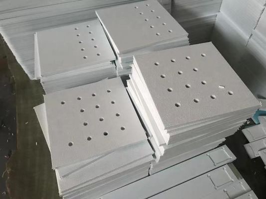 Servizio di taglio per la lavorazione di piastre/fogli di plastica ABS/acrilico/PP/PET/HDPE per soddisfare le esigenze del cliente