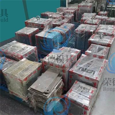 Processo di produzione di parti in plastica ABS