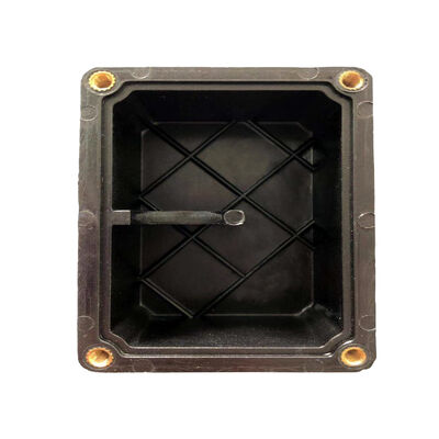 Fittings elettronici isolati per componenti di apparecchiature elettroniche domestiche